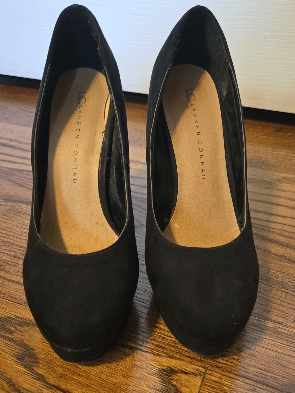 LC Lauren Conrad Black Suede Platform Pumps